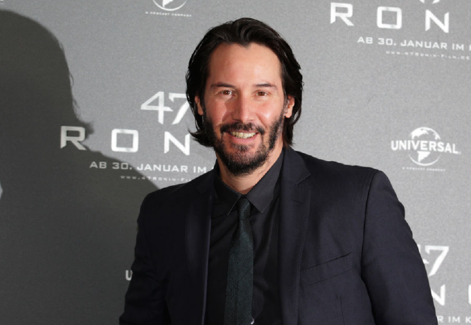 Elképesztő lesifotók: Keanu Reeves így nyaralt a családjával Capri szigetén