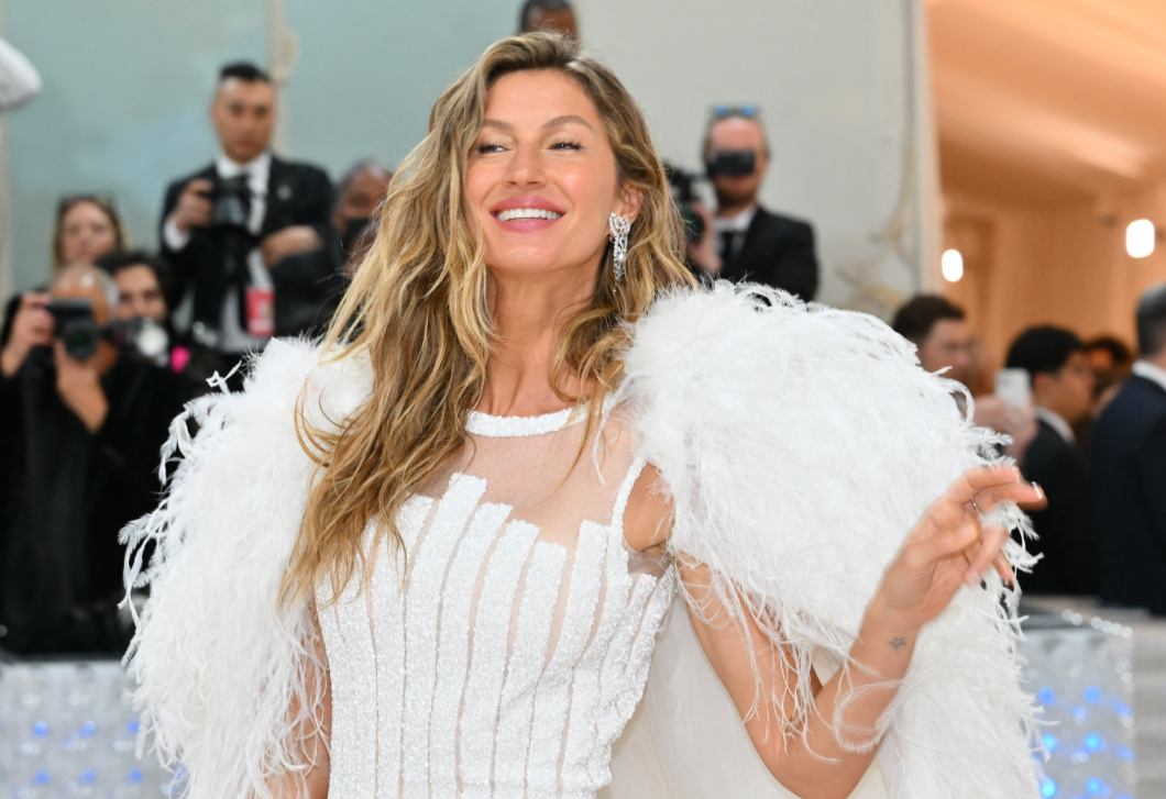 Gisele Bündchen leopárdmintás bikiniben ünnepelte 46. születésnapját