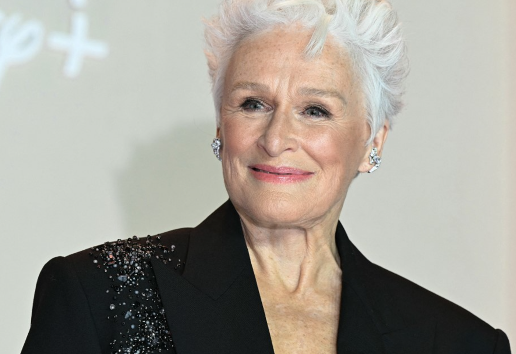 Fával melegítsd fel a fehér falakat! Glenn Close farmháza maga az időtlen harmónia 