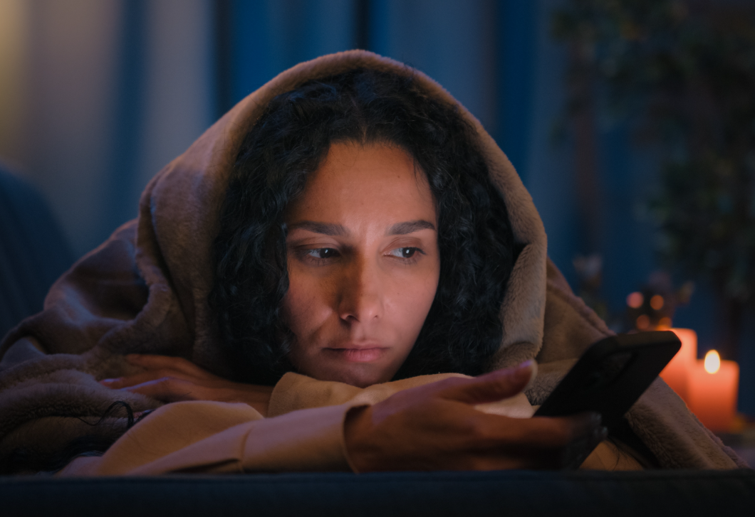 Állandóan görgeted a hírfolyamot a telefonon? – ez lehet a legbelső félelmed