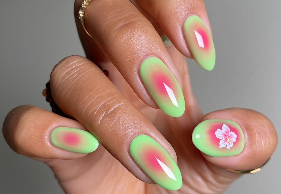 Manikűr a nyárra: próbáld ki te is a guava nailst!, főkép