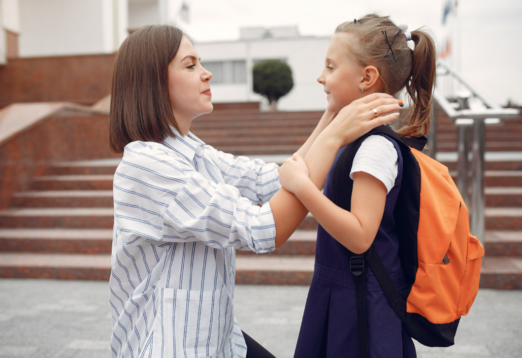 A szakértő elmondta: ez az elsőszámú hiba, ami rombolja a gyerekek önbizalmát