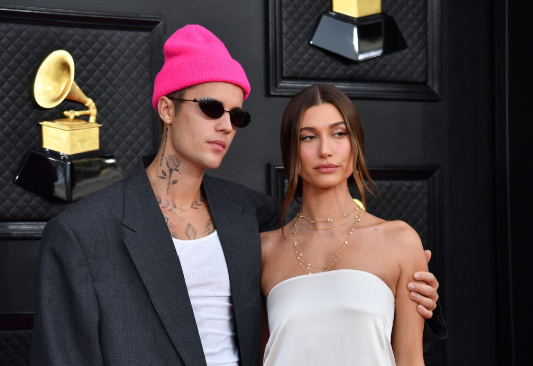 Fotó: Hailey Bieber először jelent meg a várandóssága bejelentése óta