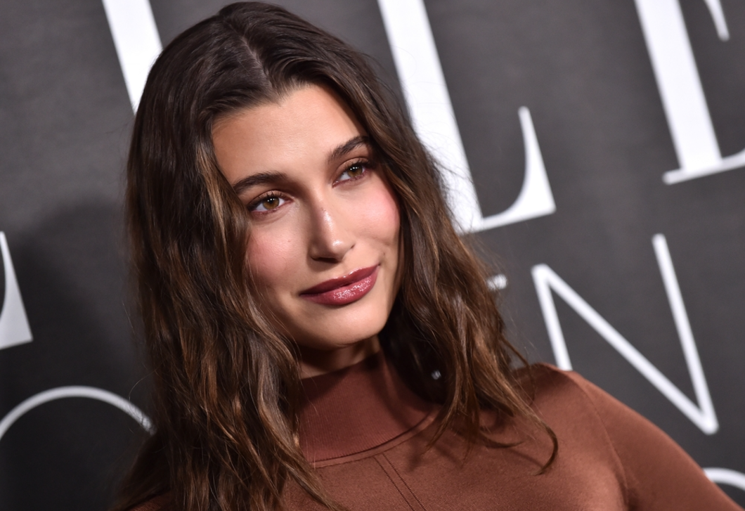 Hailey Bieber sminkese megmutatta: így készítheted el te is könnyedén a modell makeupját