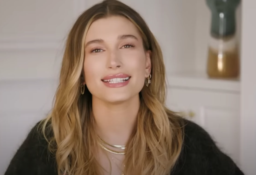 Erre a filléres hidratálóra esküszik Hailey Bieber