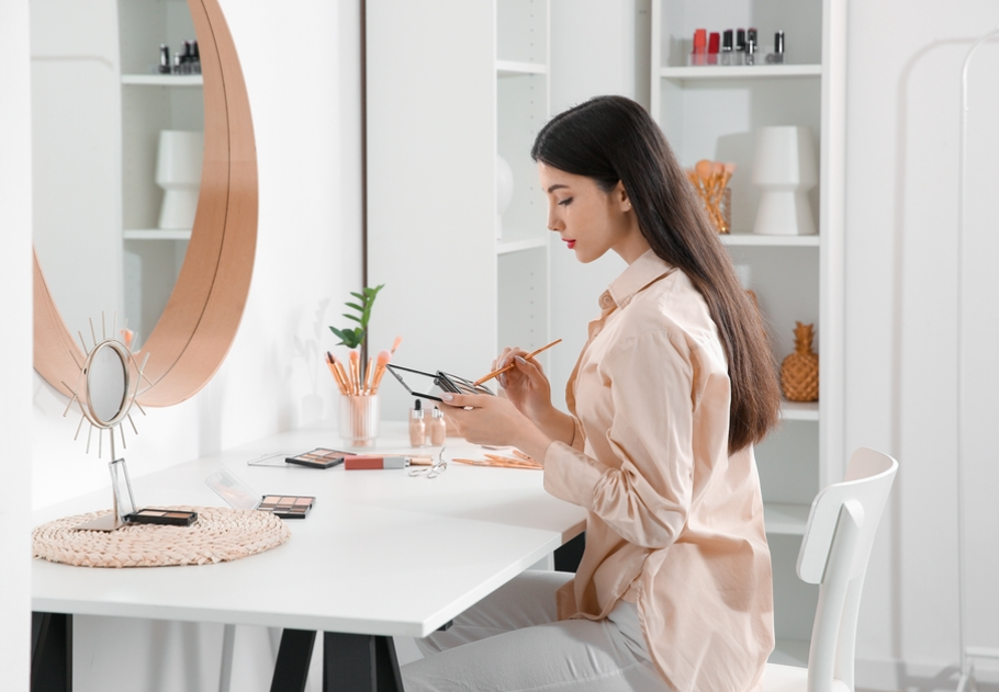 Íme a Halo Eye sminktechnika, amivel 10 évvel fiatalabbnak fogsz látszani, főkép