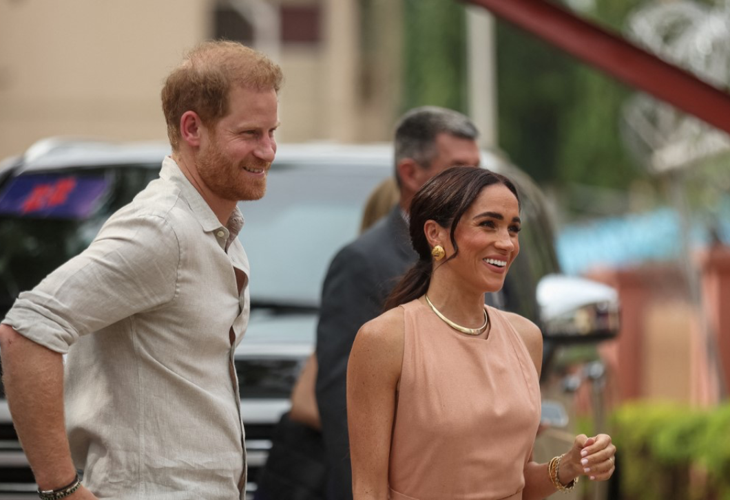 Veszélybe került Harry herceg és Meghan Markle címe, itt dőlhet el minden