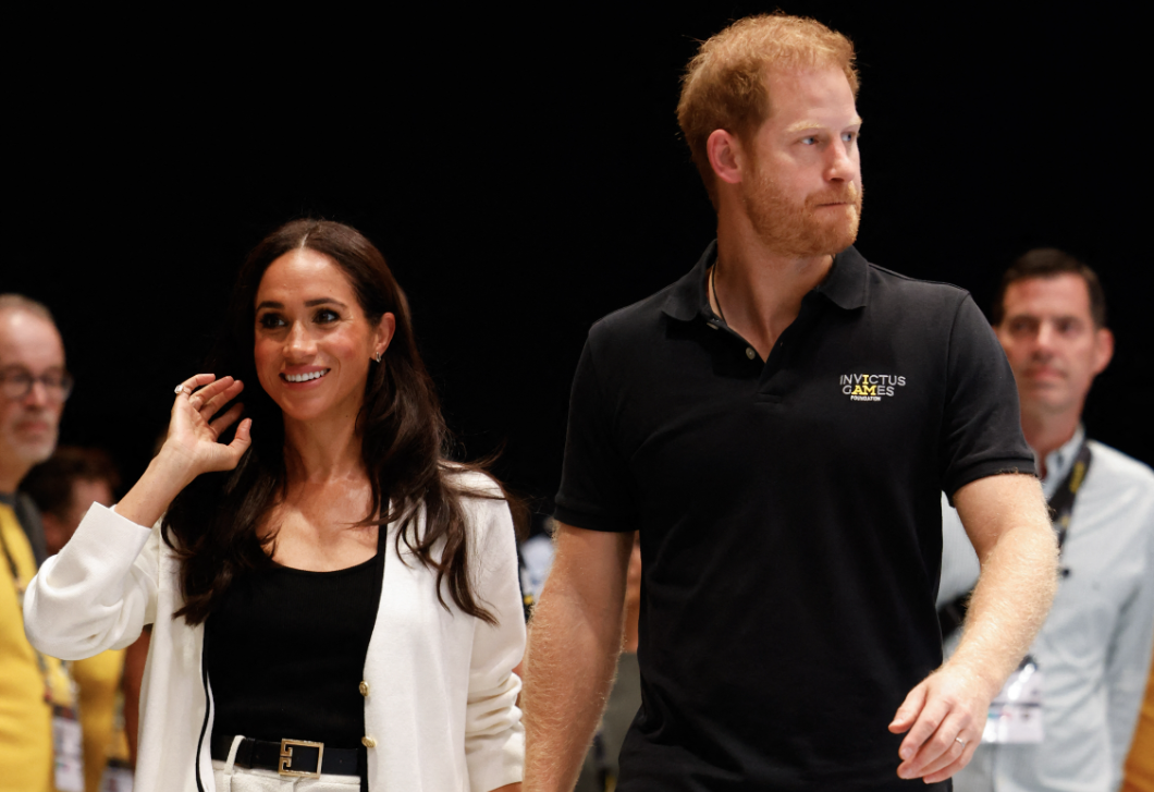 Harry herceg és Meghan Markle vörös szőnyeges pillanata felrobbantotta az internetet