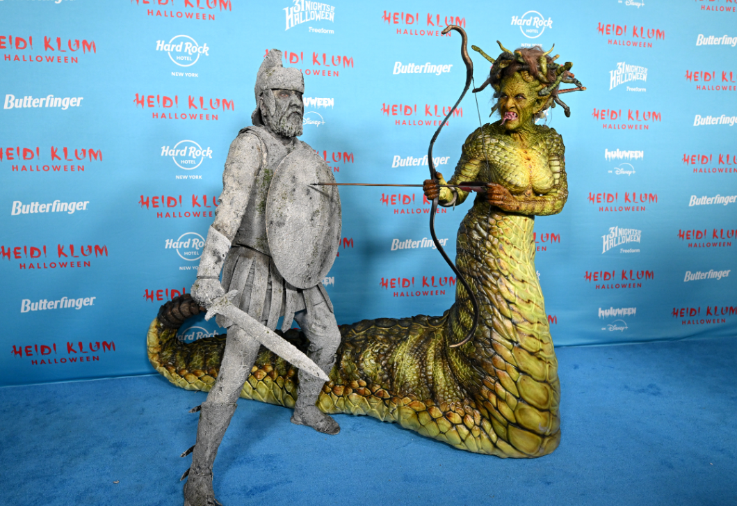 Heidi Klum a Halloween királynője – a modell idén is sokkolt a jelmezével – fotók