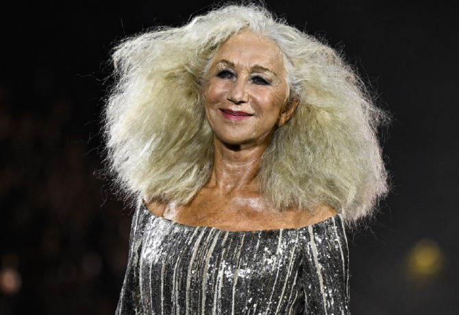  A 78 éves Helen Mirren elképesztő frizurával vonult a kifutón