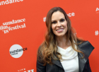 Hilary Swank rusztikus nappaliját imádja mindenki, így tette igazán otthonossá