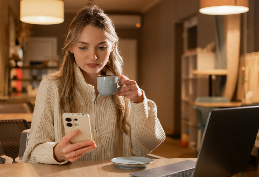 Home office: kiderült, ezért érzed magad motiváltabbnak a kávézókban, mint otthon