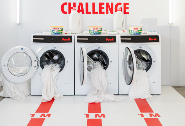 Még mindig a nők mosnak többet – mit jelent valójában az egyenlőség otthon?