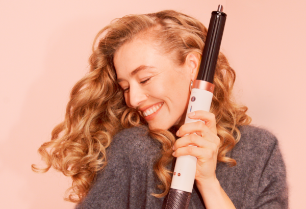 Ultra erős motorral érkezett meg a Dyson Airwrap Co anda 2x™ multi-styler és hajszárítója