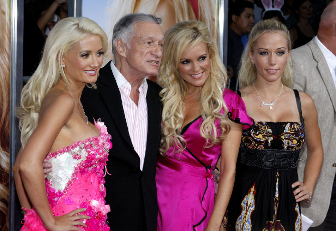 Kitálalt két Playboy-lány: Hugh Hefner egy életre megnyomorította barátnőit