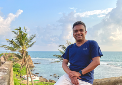 A nyugalom útján: Wimal Morapitiye, aki hidat épít Magyarország és Srí Lanka között