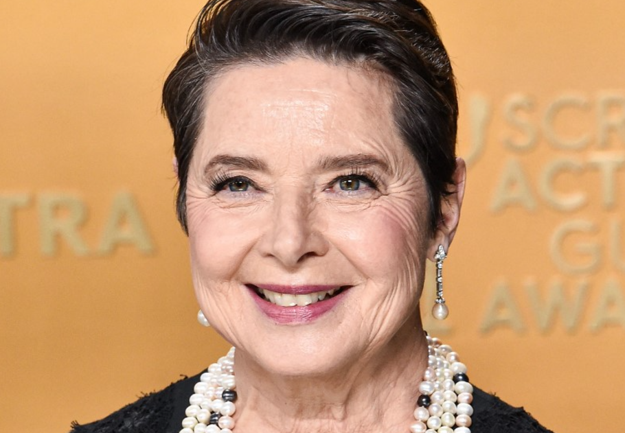 2026 legszebb rusztikus konyhája? Isabella Rossellini okos tárolással újraértelmezi a konyhaszigetet, főkép