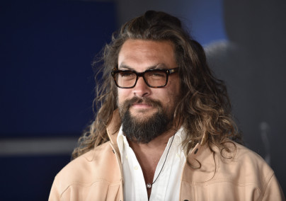 Jason Momoa újra szerelmes, ezzel az ismert énekesnővel randizik