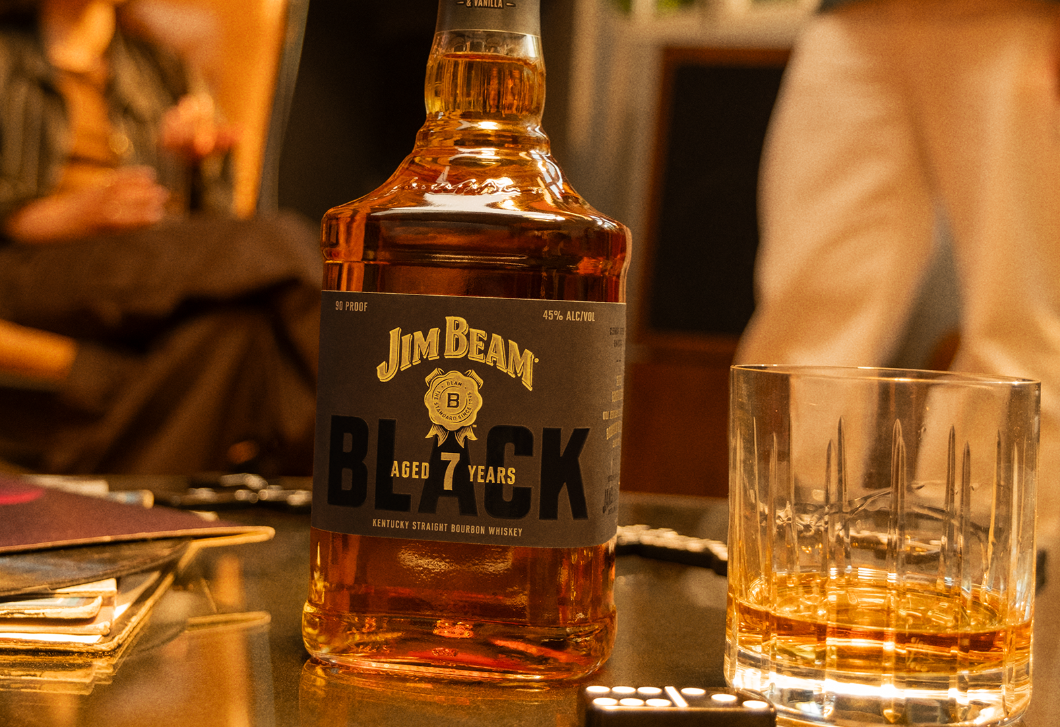 Jim Beam Black – feketébe öltöztetett lágyság