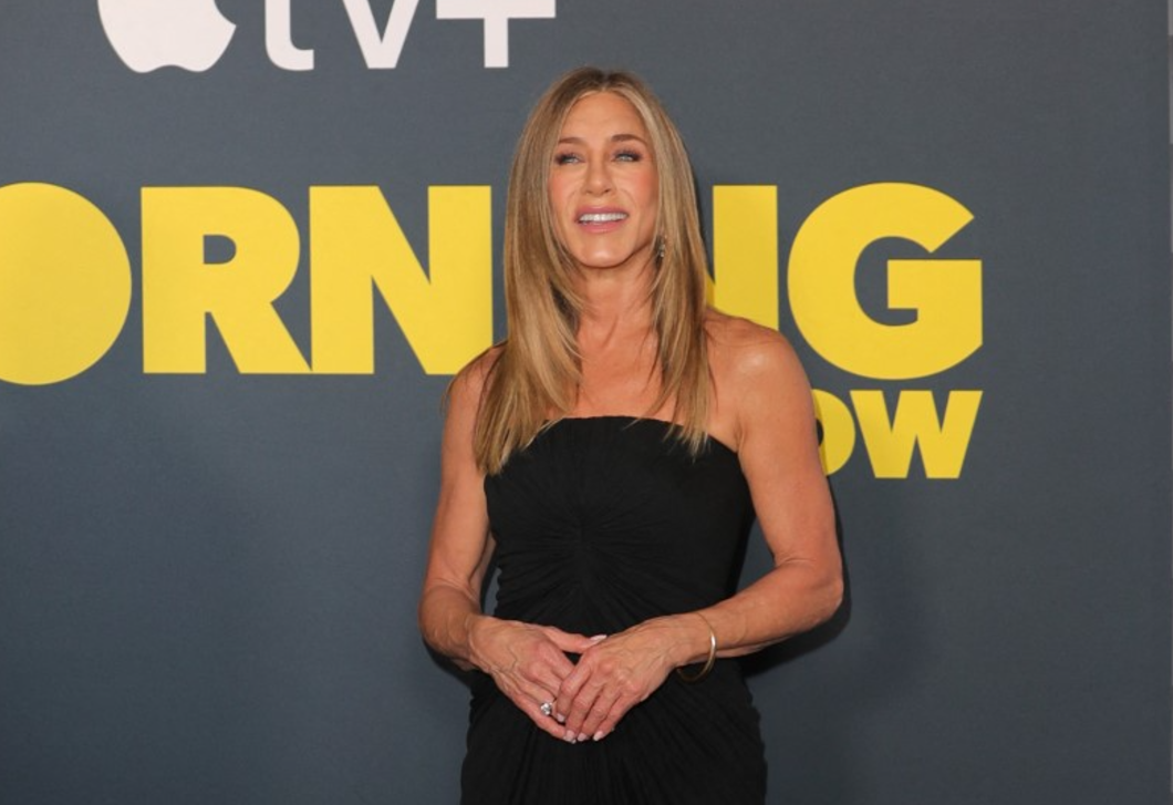 Ne a konyhaasztal legyen a társalgó! Jennifer Aniston gyönyörű, beszélgetős nappalijának titka