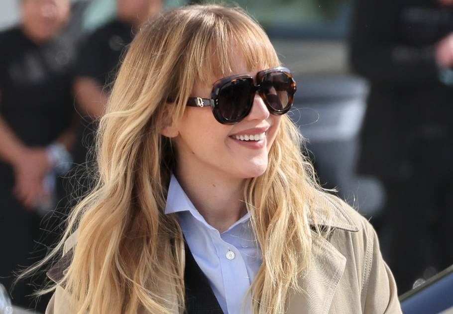 Tarol a boho blonde: Jennifer Lawrence is imádja az idei szezon legmenőbb hajtrendjét, főkép