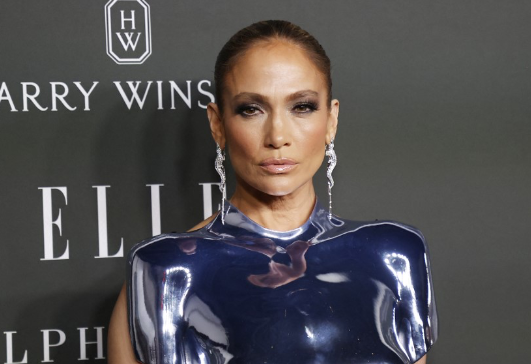  Az 54 éves Jennifer Lopez bikiniben mutatta meg az elképesztő alakját 