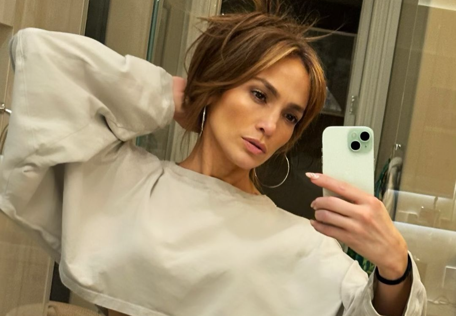 Jennifer Lopez lemondta a turnéját, ez állhat a háttérben