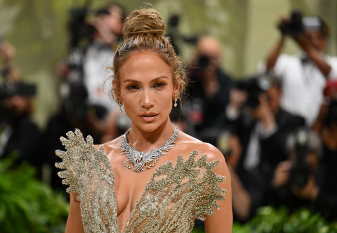 Jennifer Lopez alkalmazottainak furcsa szabályokat kell betartaniuk, felháborodtak a viselkedésén a rajongók