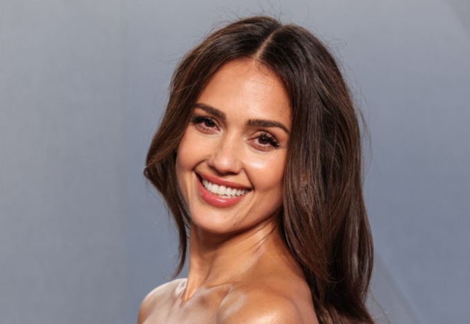 Jessica Alba...