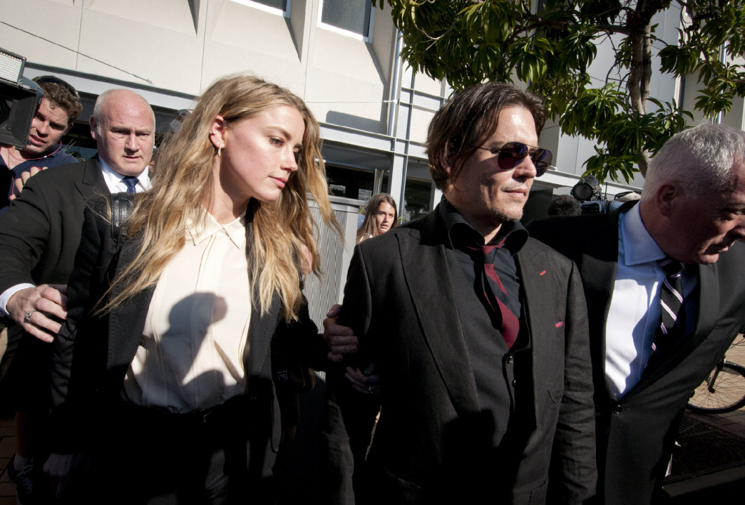 Amber Heard azt állítja, Johnny Depp brutálisan megerőszakolta