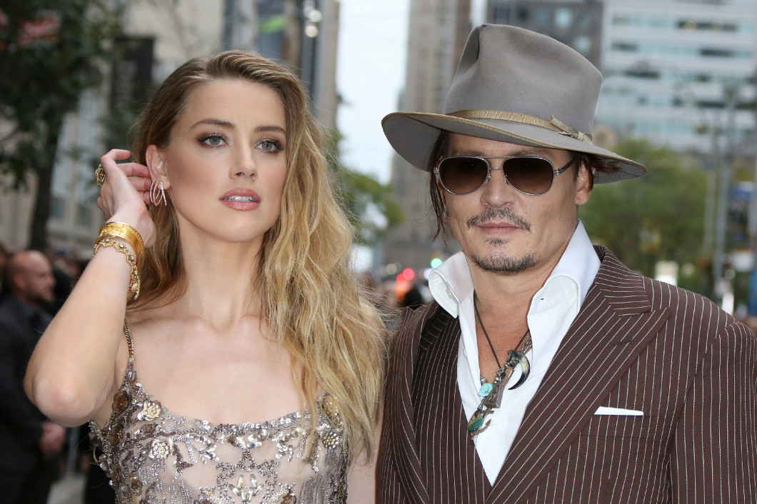 Kiszivárogtak Johnny Depp brutális üzenetei volt feleségéről