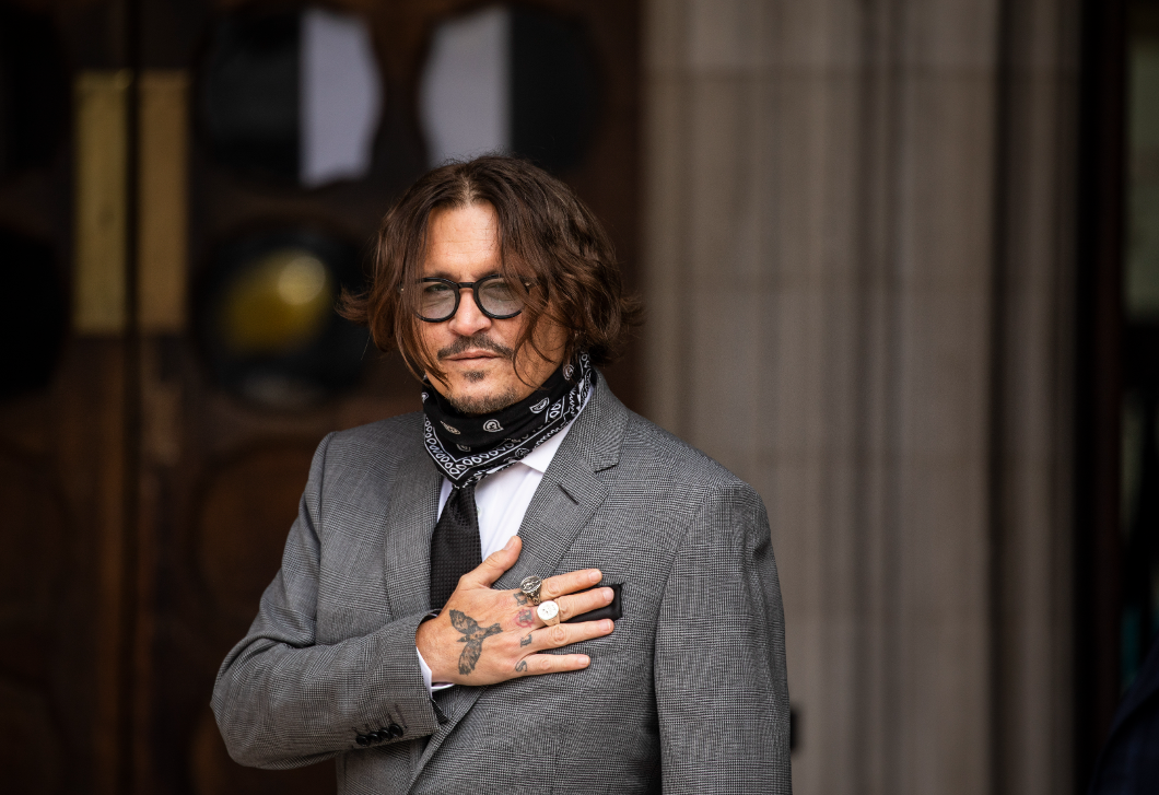 Rosszul lett Johnny Depp, ezért elmaradt a budapesti koncertje - Aggódnak a rajongók 