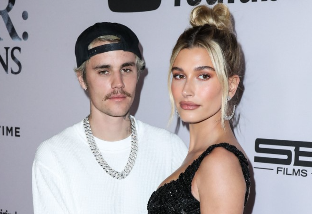 Justin és Hailey Bieber 12 millió dolláros lakása szinte teljesen bézs – mégsem unalmas egyetlen szobája sem