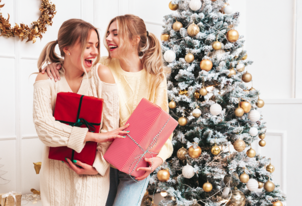 Itt vannak a legjobb ajándékok – 4 dolog, aminek a legjobb barátnőd tutira örülni fog
