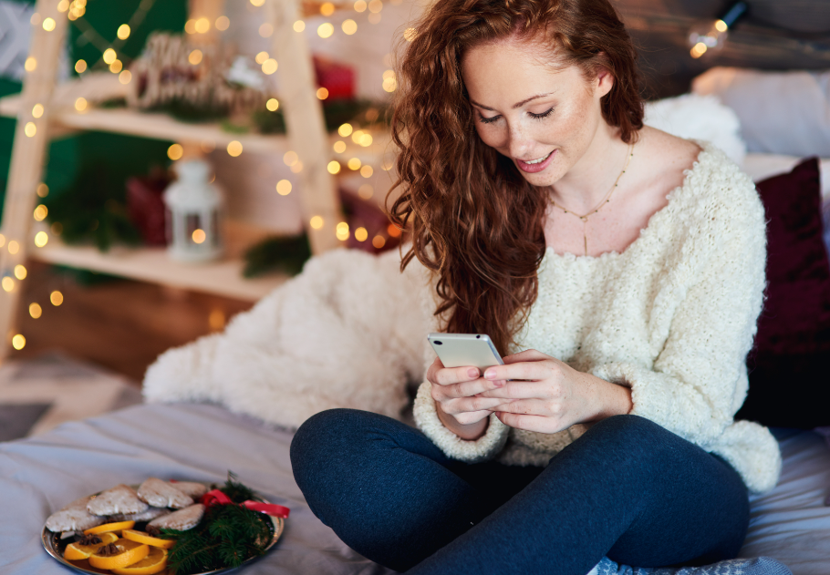 Így tartsd fenn a kommunikációt az ünnepek alatt valakivel, ha csak most ismerkedtek, főkép