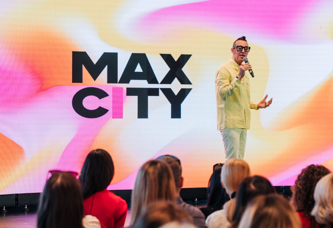 Karim Rashid: „Nem szabad a trendek mentén haladni”