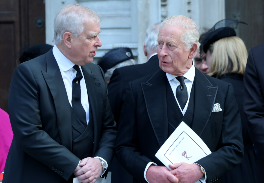 Károly király döntése mindenkit sokkolt – újabb csapást mért András hercegre, főkép