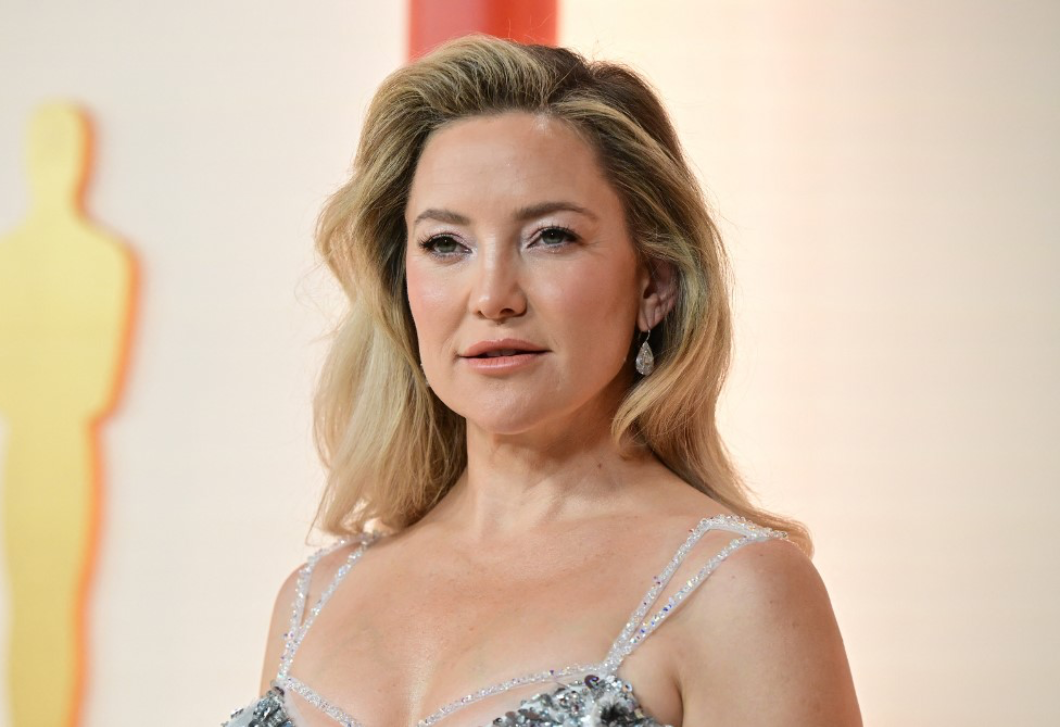  Kate Hudson stílusos csizmáját imádják a nők, ez a téli szezon egyik kedvence