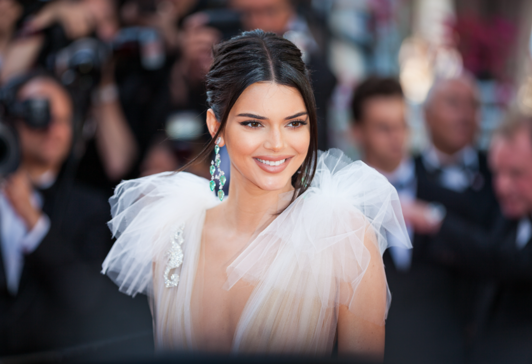 Kendall Jenner reagált a plasztikai műtétekről szóló pletykákra, pontot tett a találgatások végére