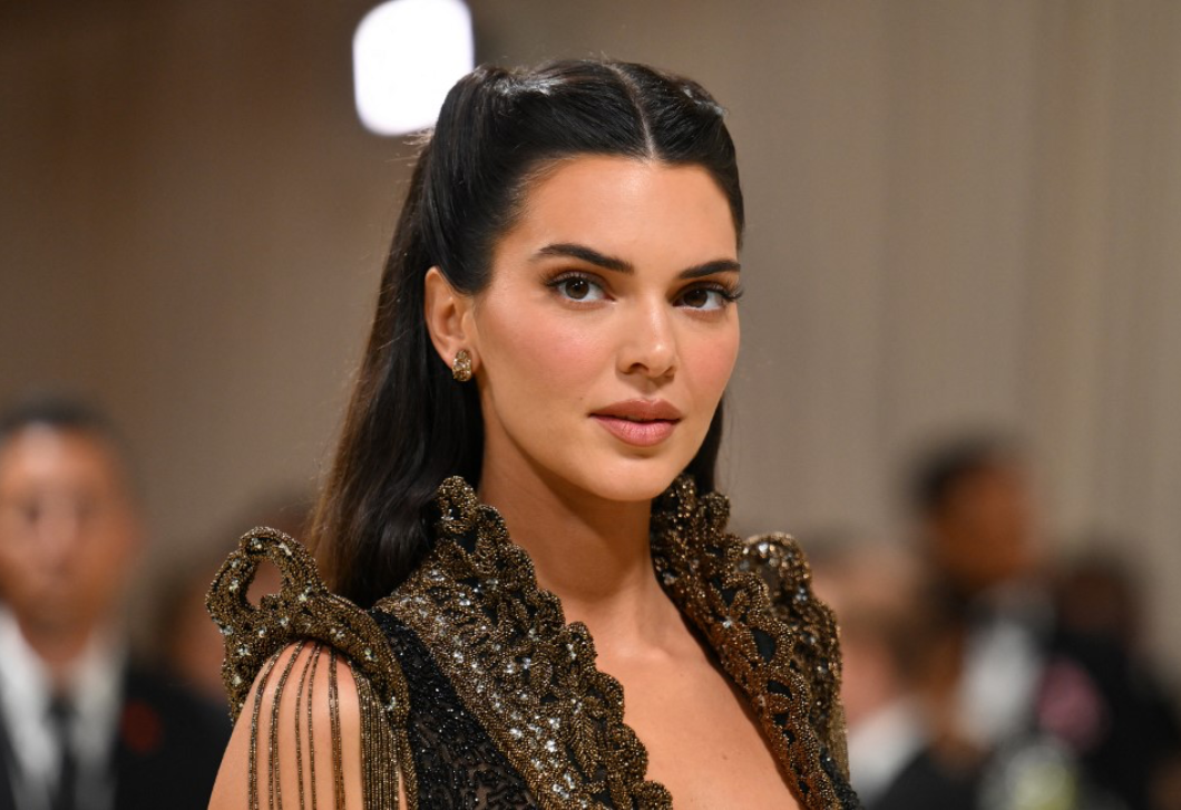 Kendall Jenner fürdőruhája a szezon legmenőbb darabja