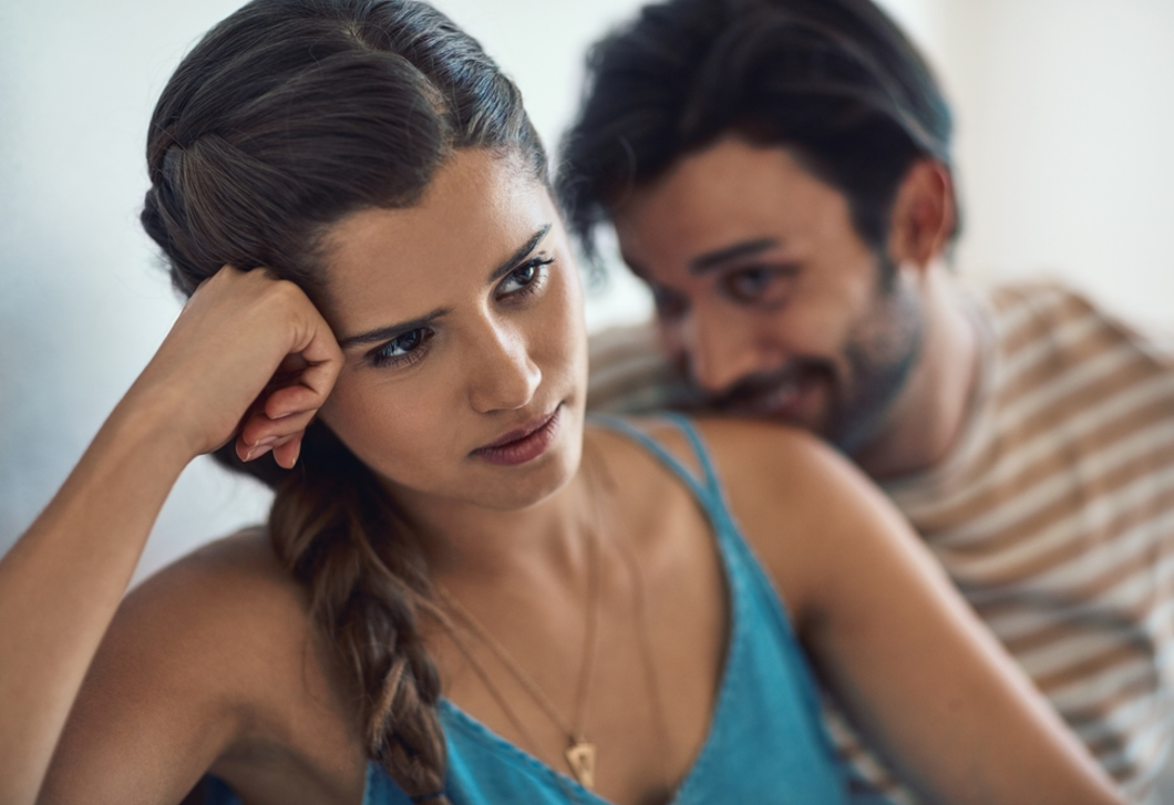 9 figyelmeztető jel, hogy csak azért van veled, mert egyedül unatkozik