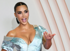 Kim Kardashi...