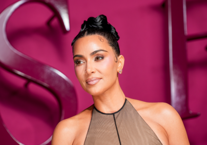 Kim Kardashian horrorisztikus ruhája a frászt hozta a közönségre – fotó Kim Kardashi...