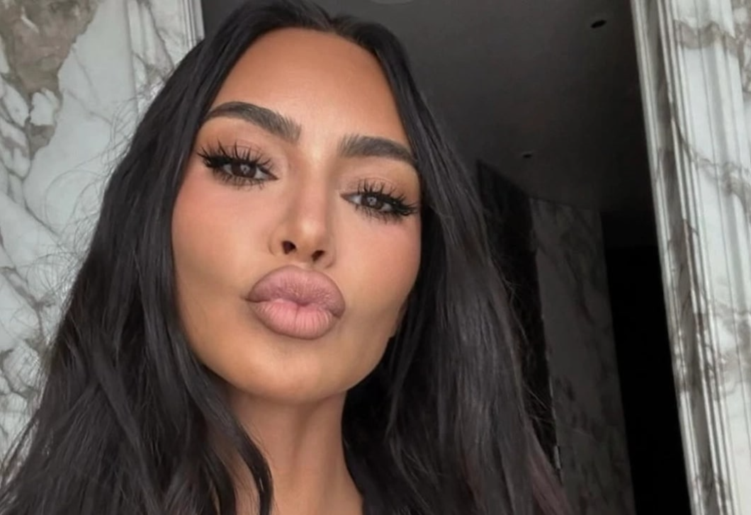 Nagy dolog történik Kim Kardashian házában: el is kellett költöznie