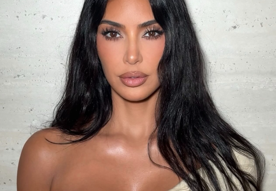 Kim Kar...