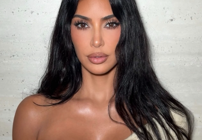 Kim Kardashi...