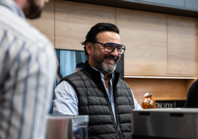 Gianni Annonival megtanítja, hogyan készíts tökéletes eszpresszót a KitchenAid gépeivel