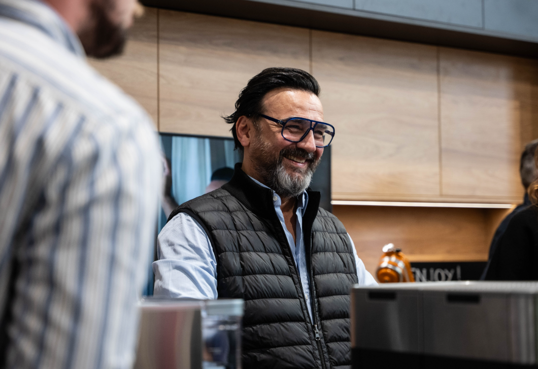 Gianni Annonival megtanítja, hogyan készíts tökéletes eszpresszót a KitchenAid gépeivel