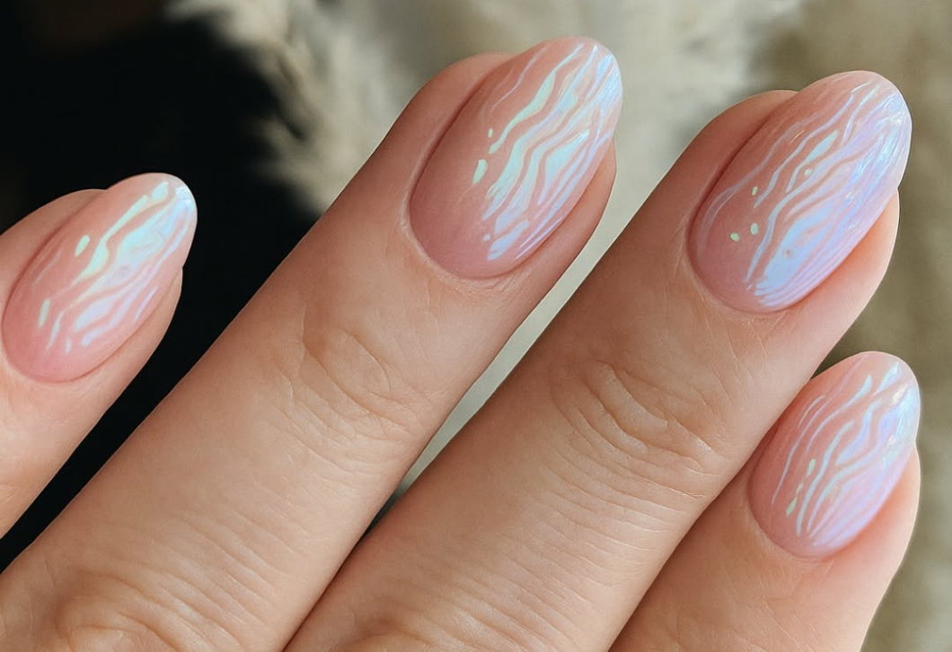 Édes körömtrendért őrül meg mindenki: ragyogó és minimalista