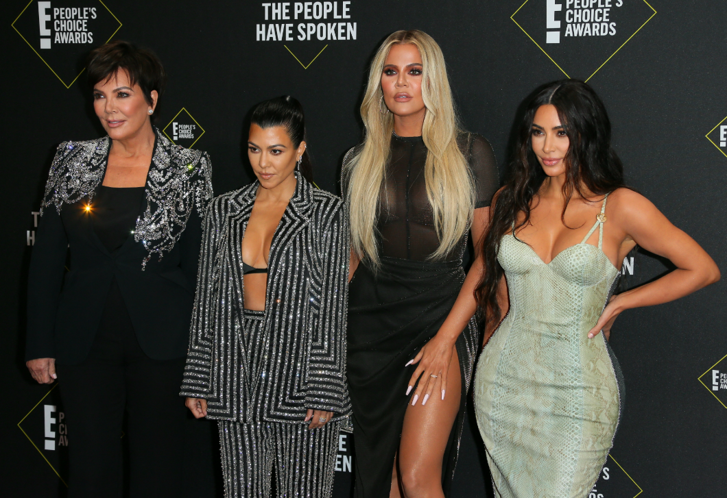 Mesés összegért kínálják eladásra a Kardashianek legendás otthonát – fotók